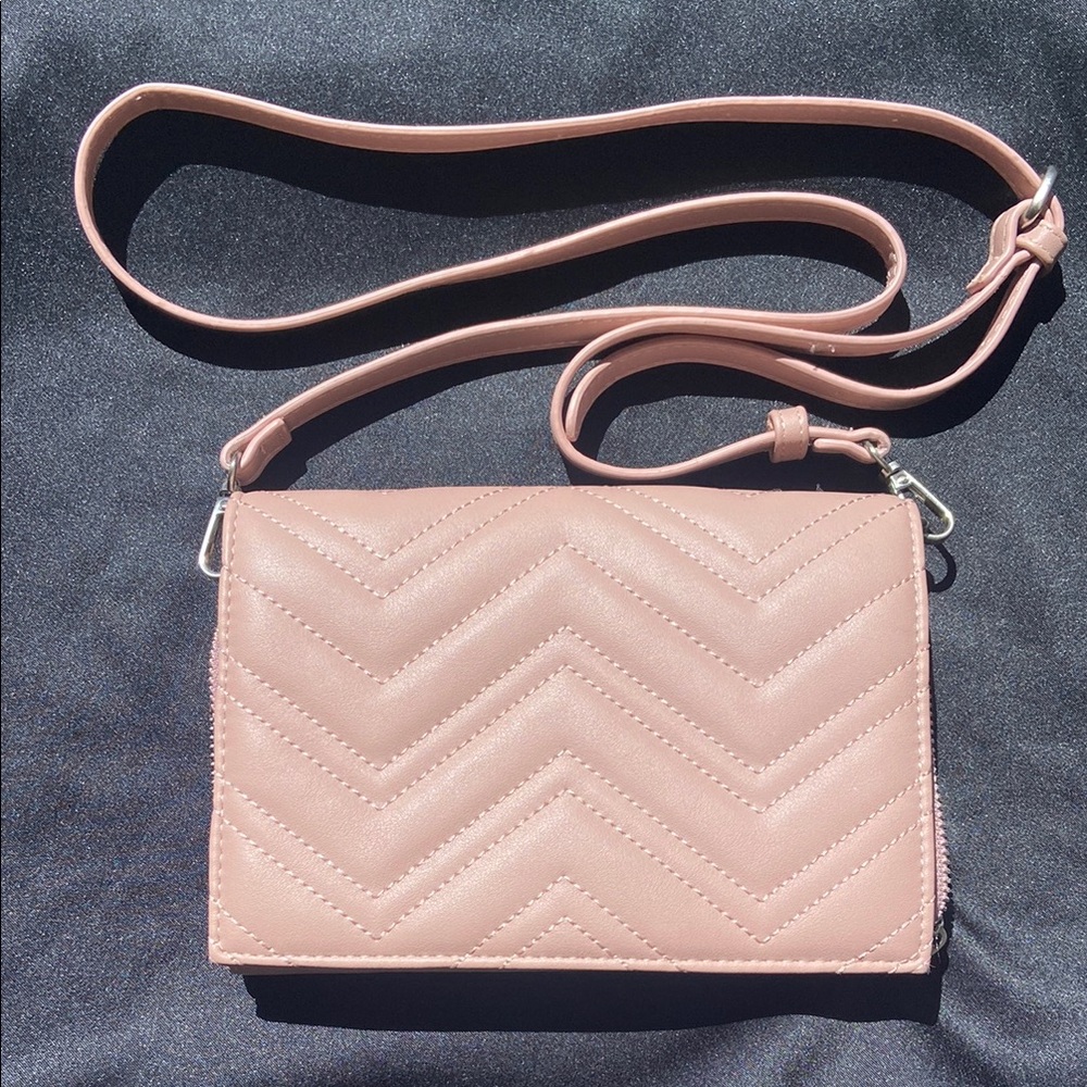 Elegant Pink Quilted Crossbody Bag